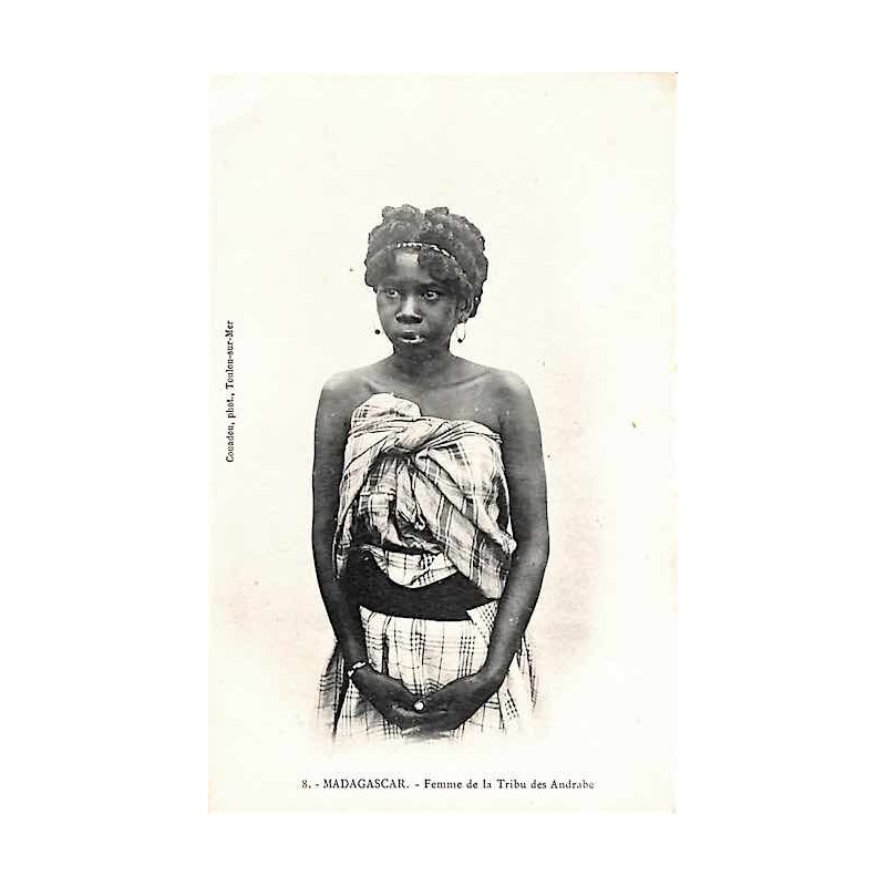 Femme de la tribu des Andrabe