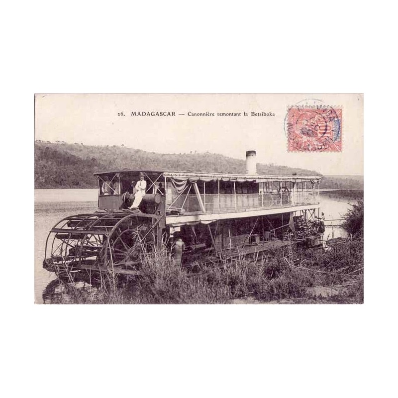 Canonnière remontant la Betsiboka